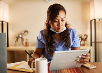 La libera professione infermieristica in Italia: vantaggi, limiti e difficoltà